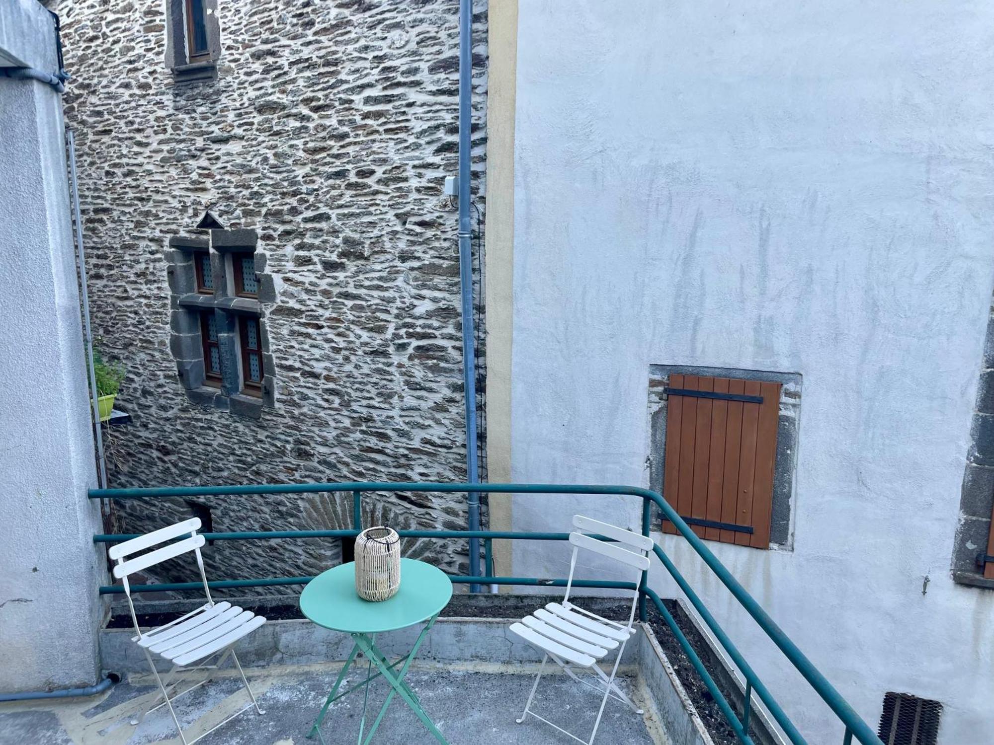 Apartamento T2 Renove Avec Terrasse Au Coeur Des Cevennes Saint-Germain-de-Calberte Exterior foto